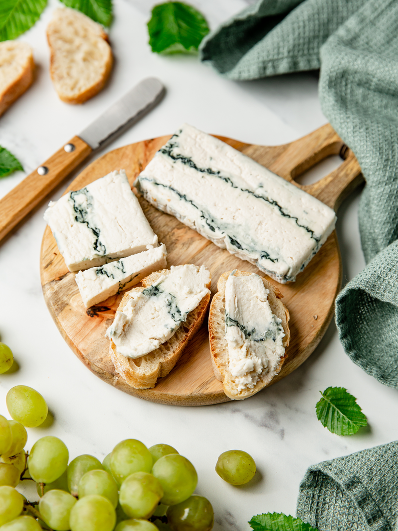 Jay & Joy organic Blue Cheese Roquefort (cashew, almonds) 90gr glutenfree